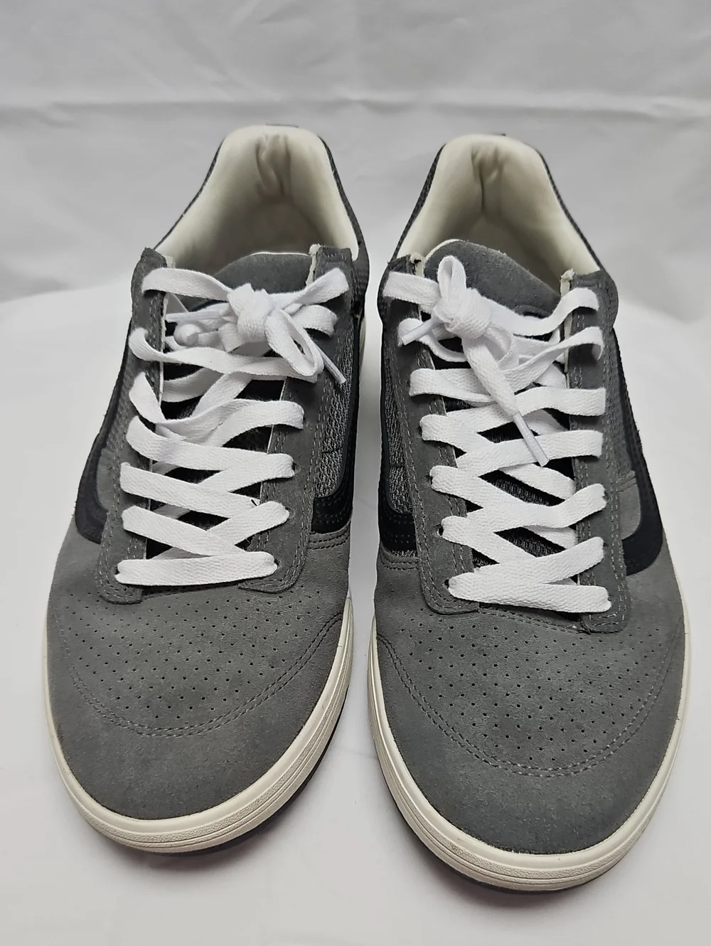 Vans Wayvee Mens 12 Grey White Black Suede Mesh Skate Shoes Sneakers